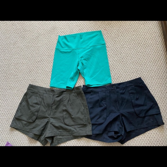 Lululemon 13 piece lot size 10 - Picture 3 of 4